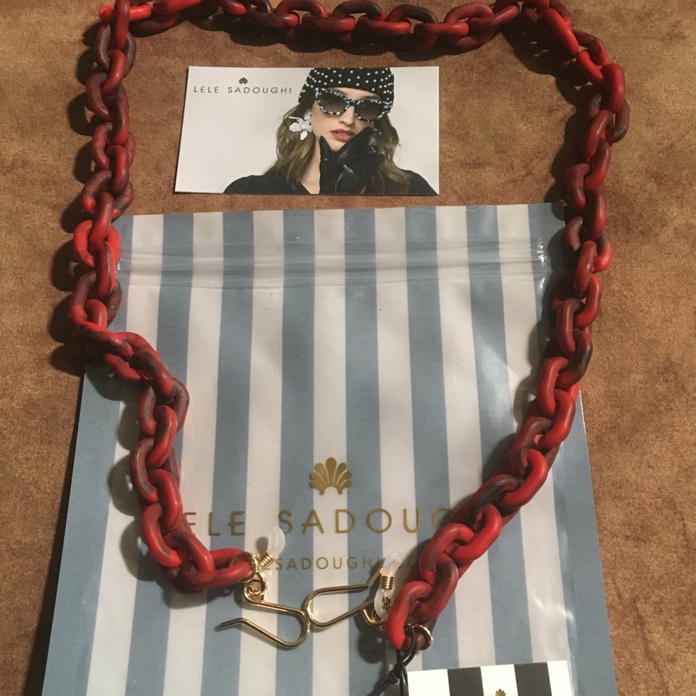 LELE SADOUGHI NWT AUTHENTIC GARNET & BLACK RESIN CABLE LINK FACE MASK CH…